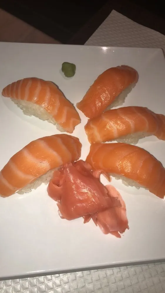Sushi Saumon